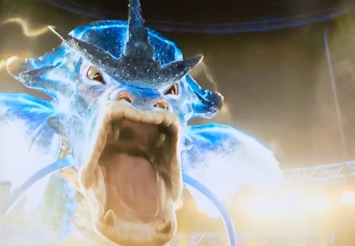 コイキングからのギャラドス…全然違いすぎるw #名探偵ピカチュウ