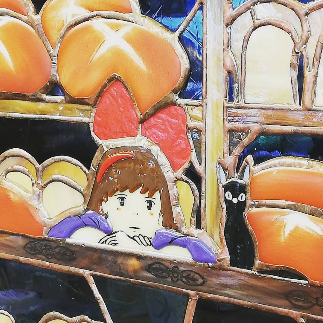 ステンドグラス教室シリウスです。生徒作品紹介。ジブリ作品「魔女の