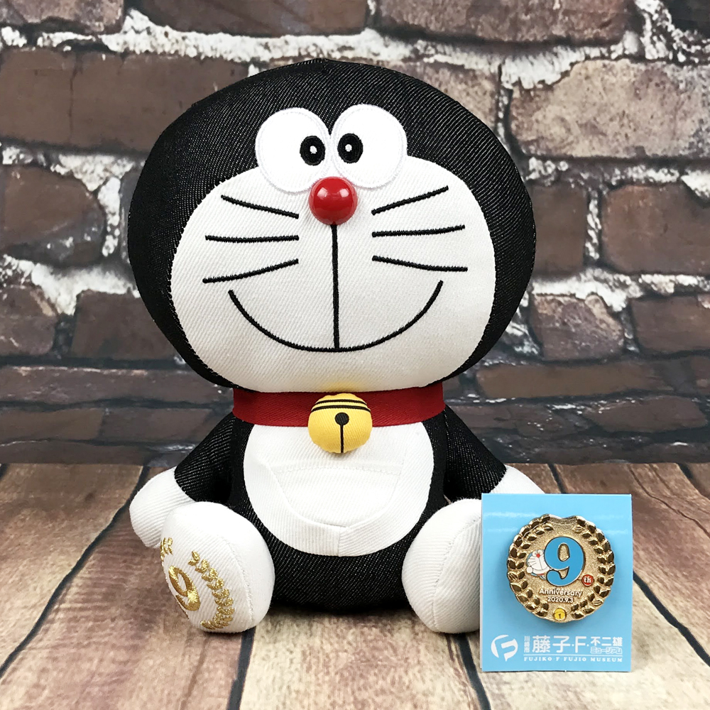 ブラック＆ホワイトのシックな色合いがインテリアにもマッチ！？開館9