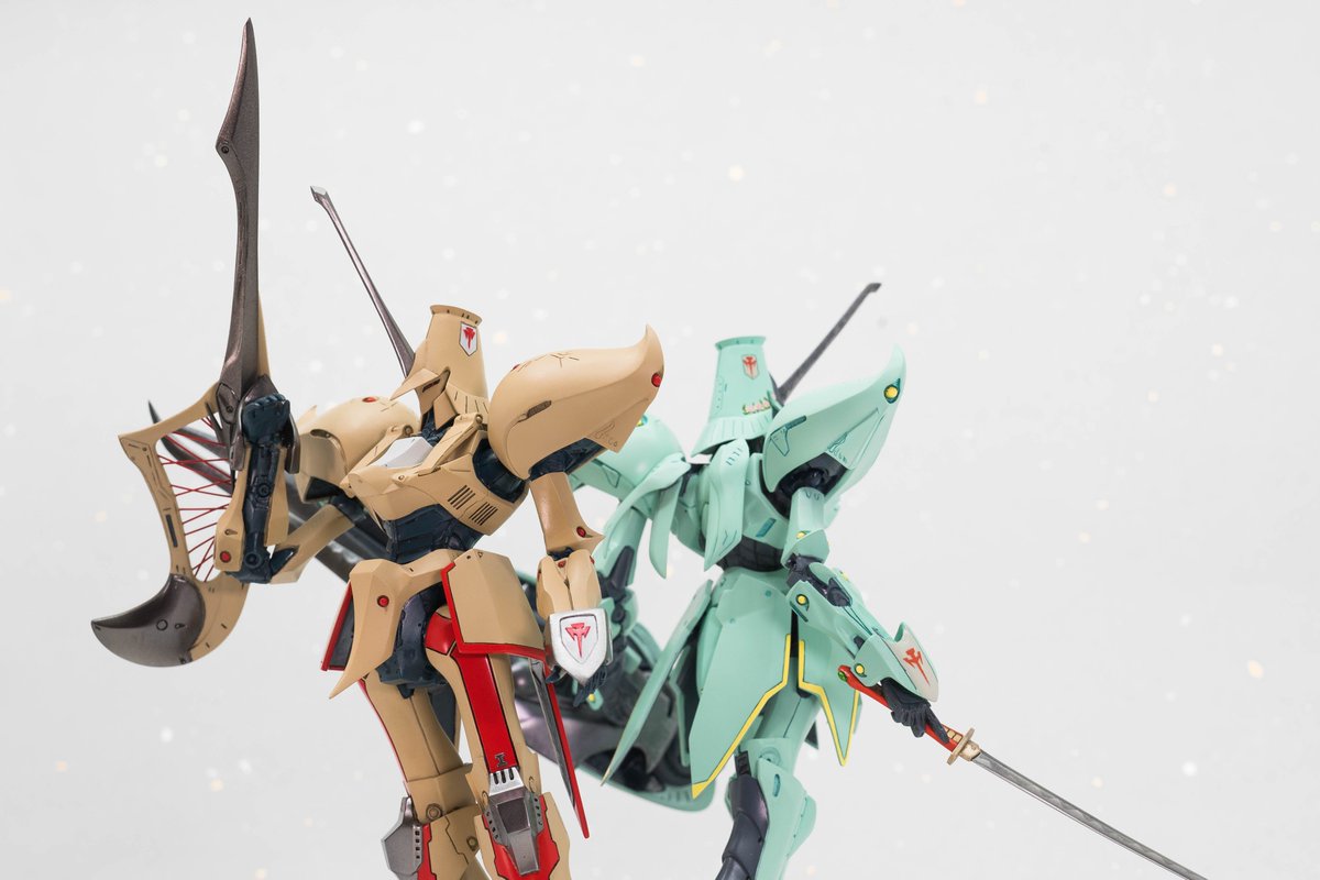 クロス・ミラージュ【雄型】と【雌型】アイシャ仕様 Volks SSS 1/100