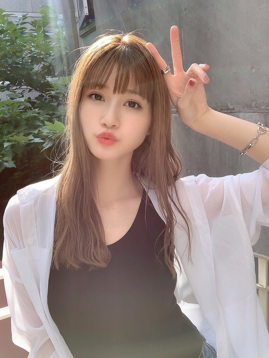 Post by 生見愛瑠☆めるる☆ on X: ぴーす