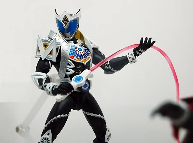 10年間、参考出品止まりの仮面ライダーサガのフィギュアーツあくしろよ！