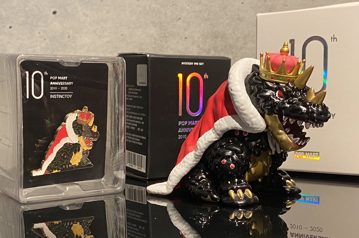 POP MART 10th ANNIVERSARY × INSTINCTOY KING VINCENT #POPMART