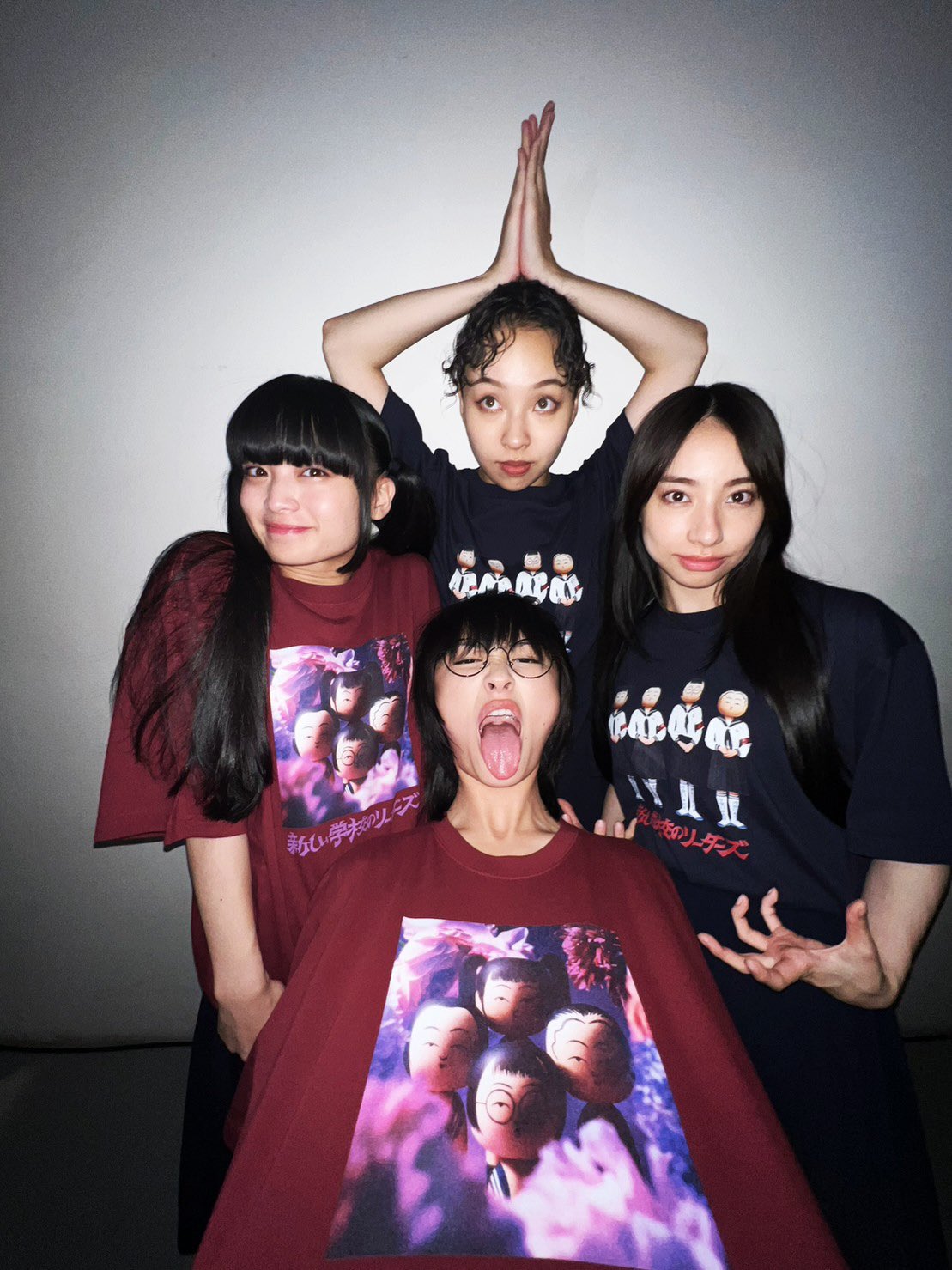 新しい学校のリーダーズ「学校行けやあ゛」Tシャツ（古着） 新しい学校