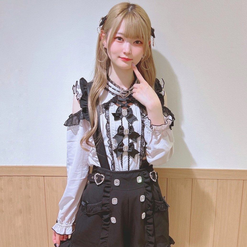 F5v2yYCWEAAdaES.jpg?format=jpg