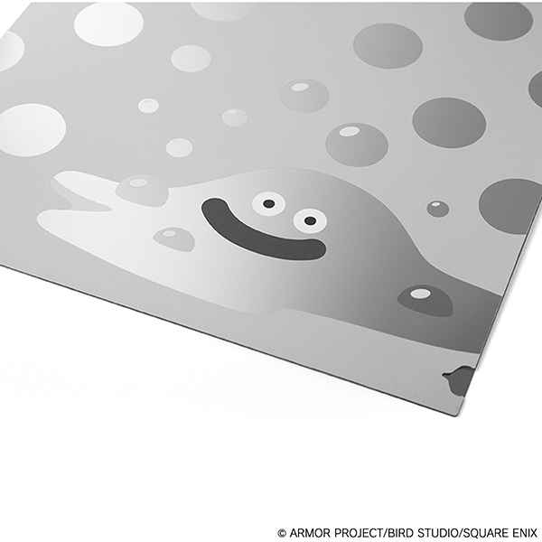 はぐれメタル」と「メタルスライム」の、メタル素材のクリアファイルが