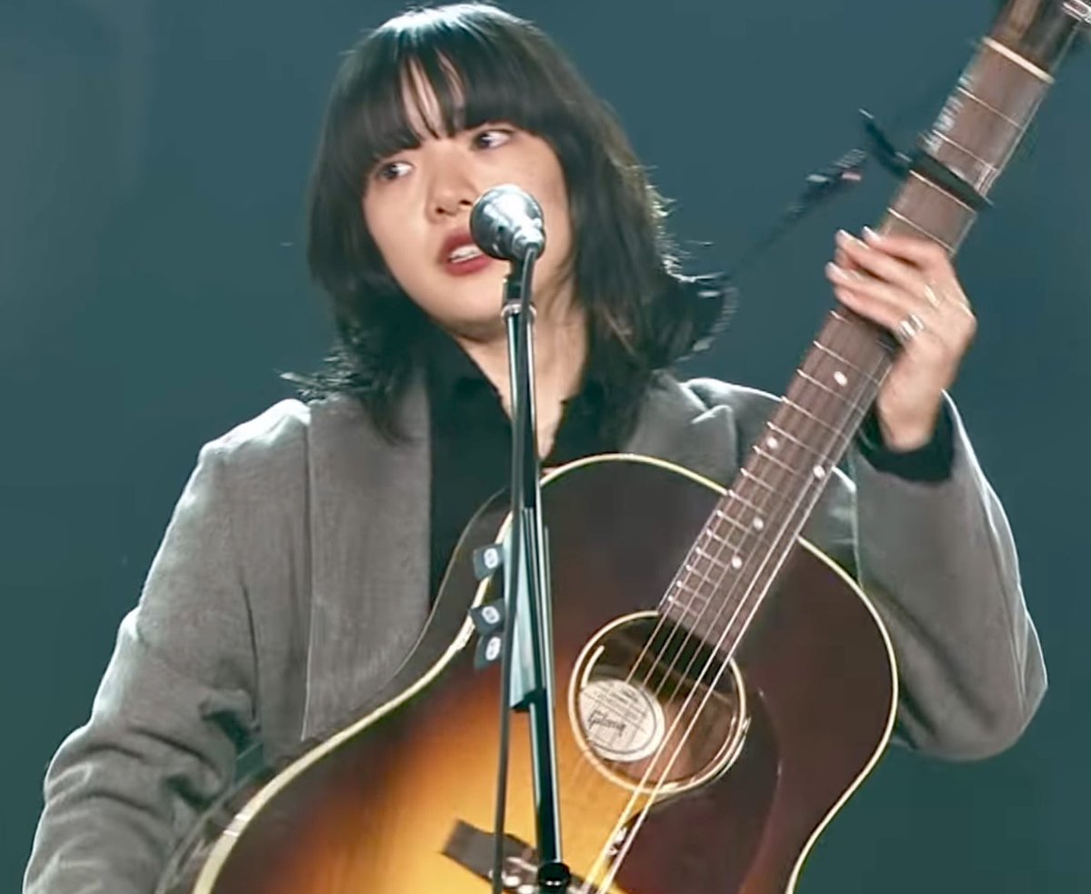 あいみょんまある静岡エコパ2日目の演奏中にギブソンJ-45の弦が切れ