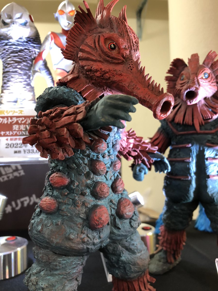 続いてミステラー星人の(悪)、(善)の2体をご紹介！ (悪)の受注期間は6