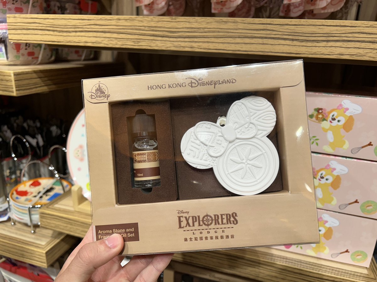 例のエクスプローラーズロッジのアロマストーンとフレグランスオイル