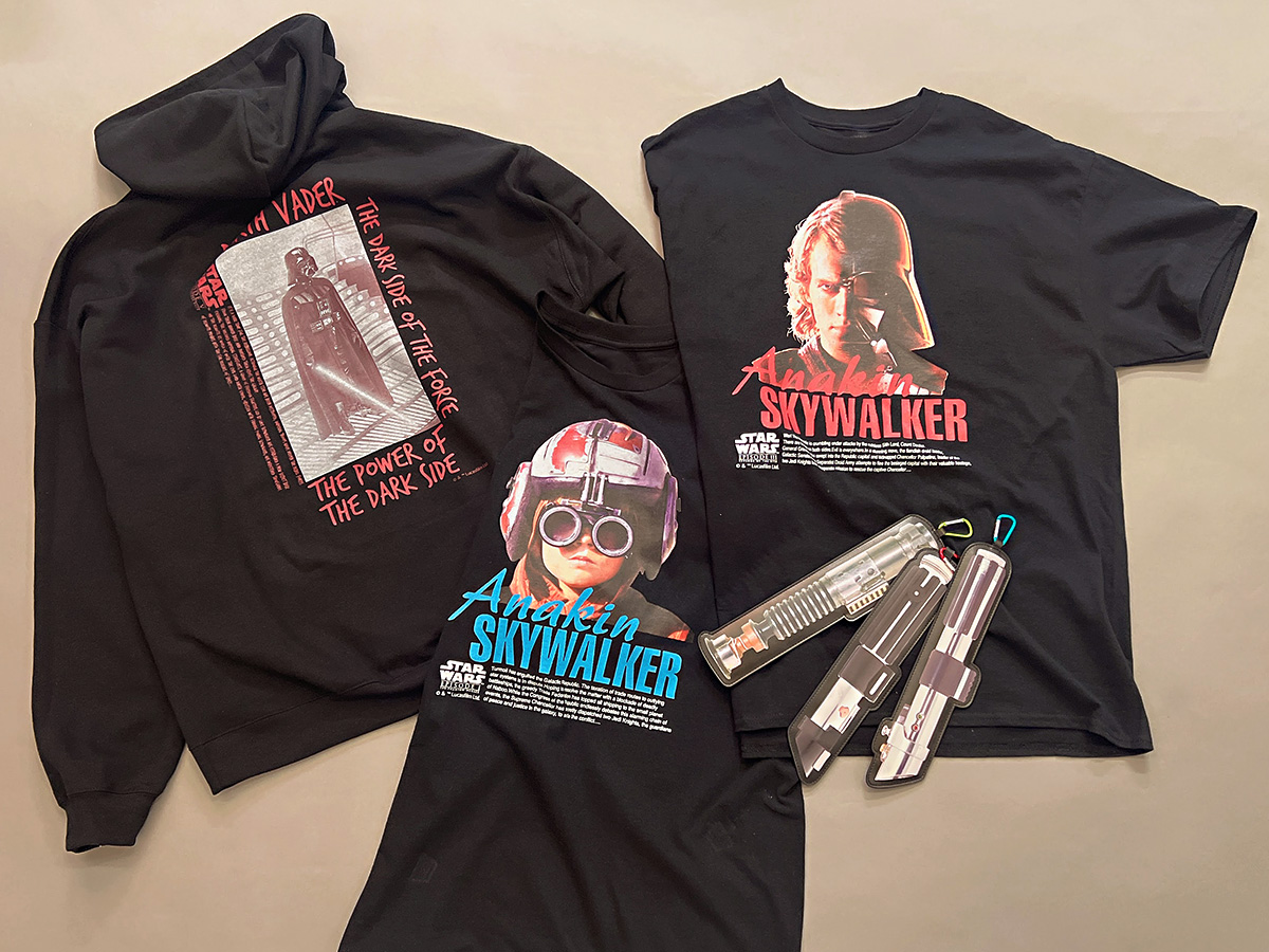 明日(11/25)より開催🔥 #東京コミコン2022 先行発売アイテム