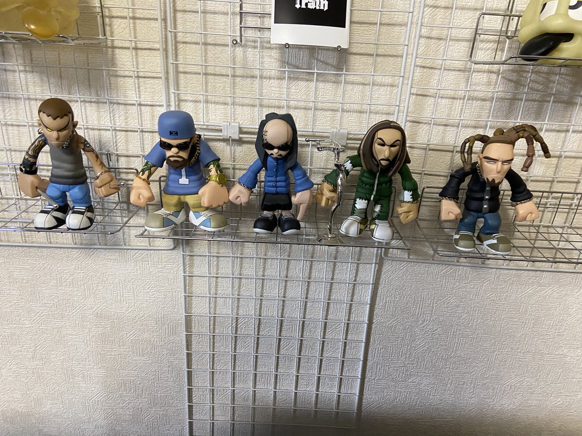 久しぶりにKORNのフィギュア飾ってみた。 ジョナサンハゲすぎだろ🤣 #KORN
