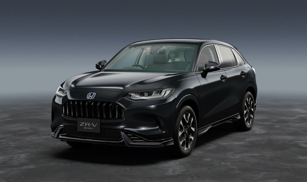 ZR-V ①黒に無限エアロのみ装着イメージ ②フロントのメッキ部黒塗装