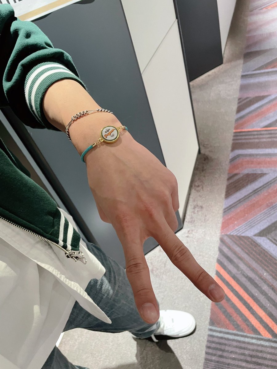 THEBOYZ FAN CON：THE B-ROAD IN JAPAN オリジナルグッズをTHE BOYZに