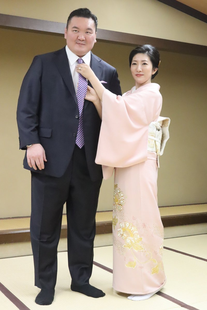 白鵬引退宮城野襲名披露大相撲＞ 整髪後の様子。 #sumo #相撲 #白鵬