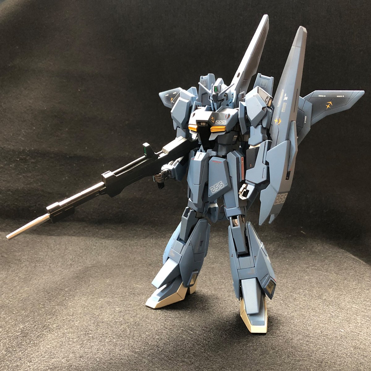 〇1/144 Zガンダム洋上迷彩塗装 海自の洋上迷彩塗装を施したZガンダム