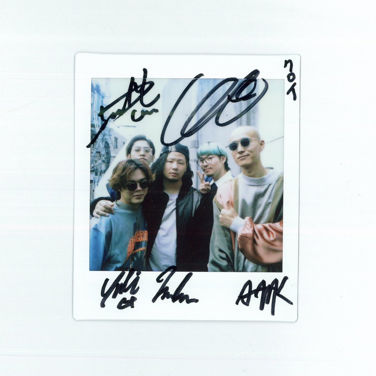 音楽誌MG NO.16 好評発売中／ 【PRESENT】 NO.16ご登場♪ #Kroi の