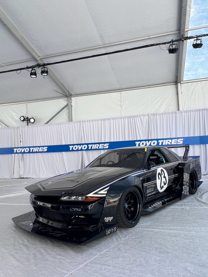 コヤジ☆ブログ更新！ 『アメリカラスベガスSEMA SHOWに沢山のLB