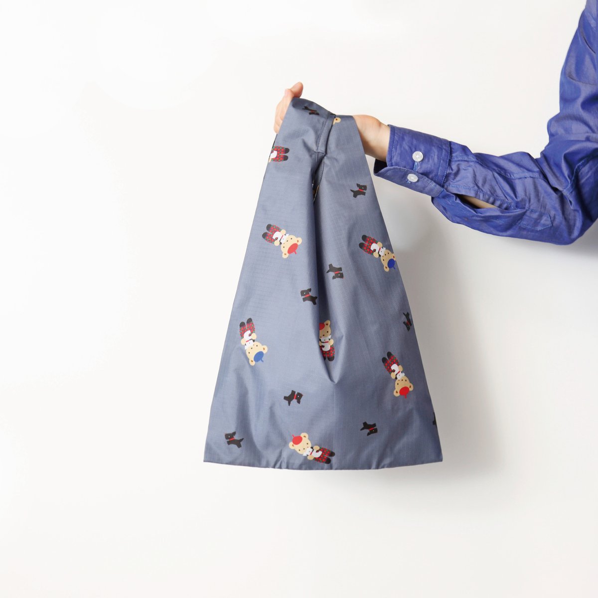 オンラインショップ限定販売のファミリアオリジナル柄エコバッグS