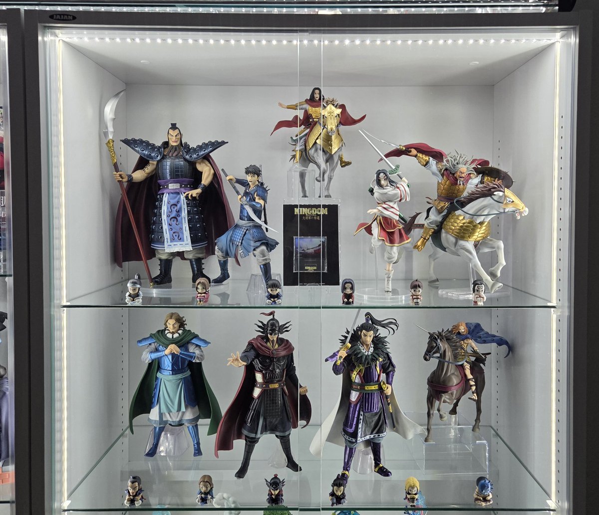 ついにキングダムのディスプレイが二段目に突入～🎉🎉この並びだと蒙武