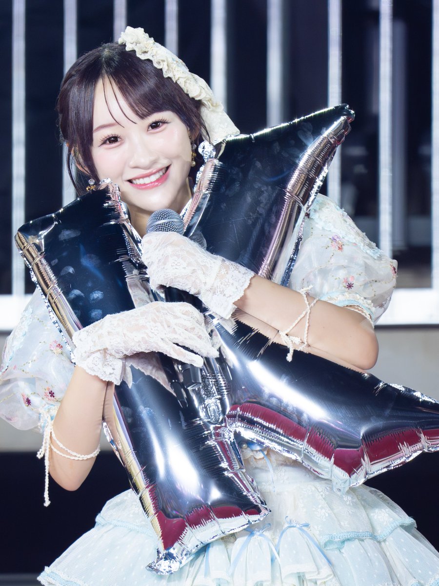 K』を大事そうに持っててかわいい 音嶋莉沙ちゃん(@otoshima_risa