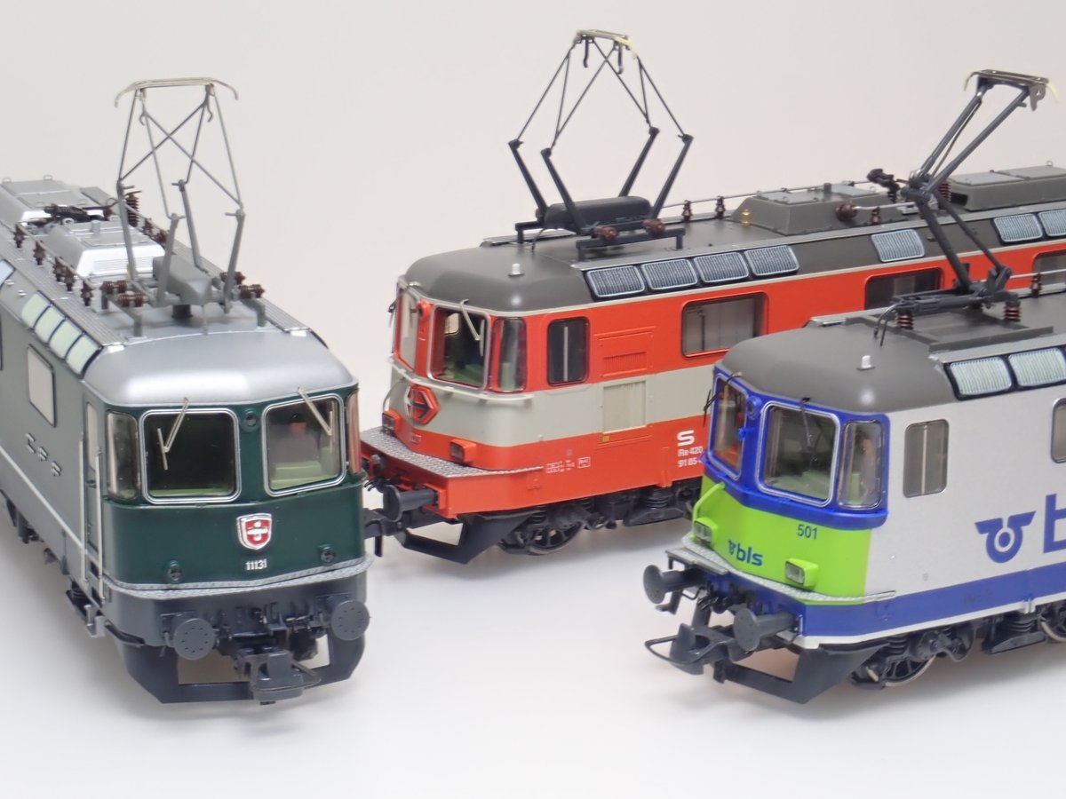 Models IMON渋谷店> ROCO SBB Re4/4入荷しました2台セット、1パンタ車