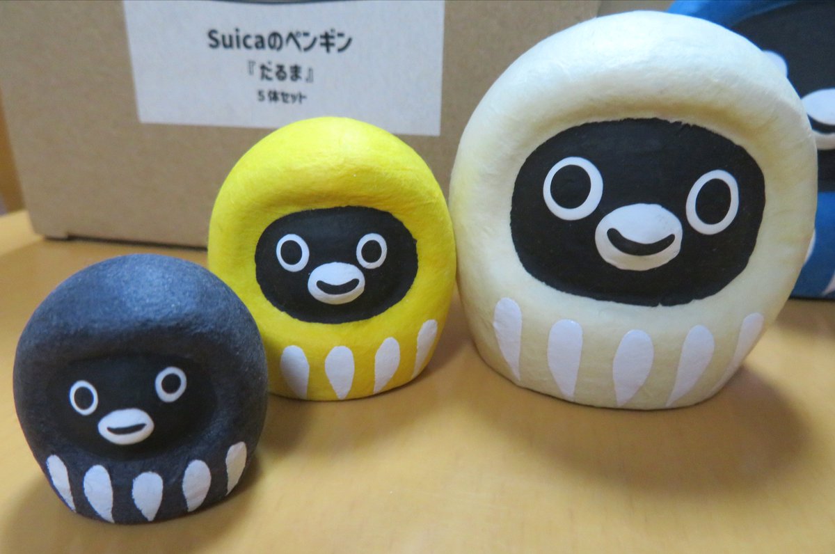 Suicaのペンギン はりこーシカ だるまとマトリョーシカお迎え 民芸品の