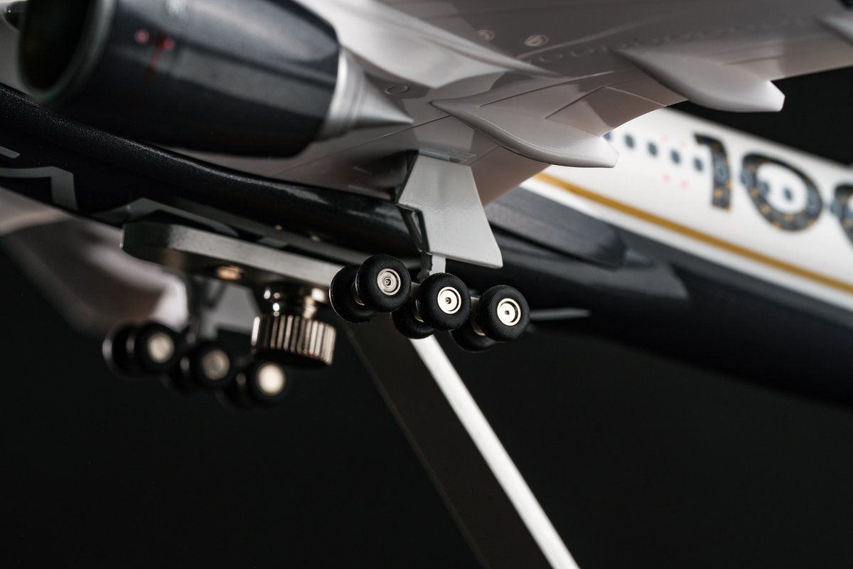 STARLUX A350-1000 ／ 1:200 スナップインモデル発売❗️ 6輪ボギーの