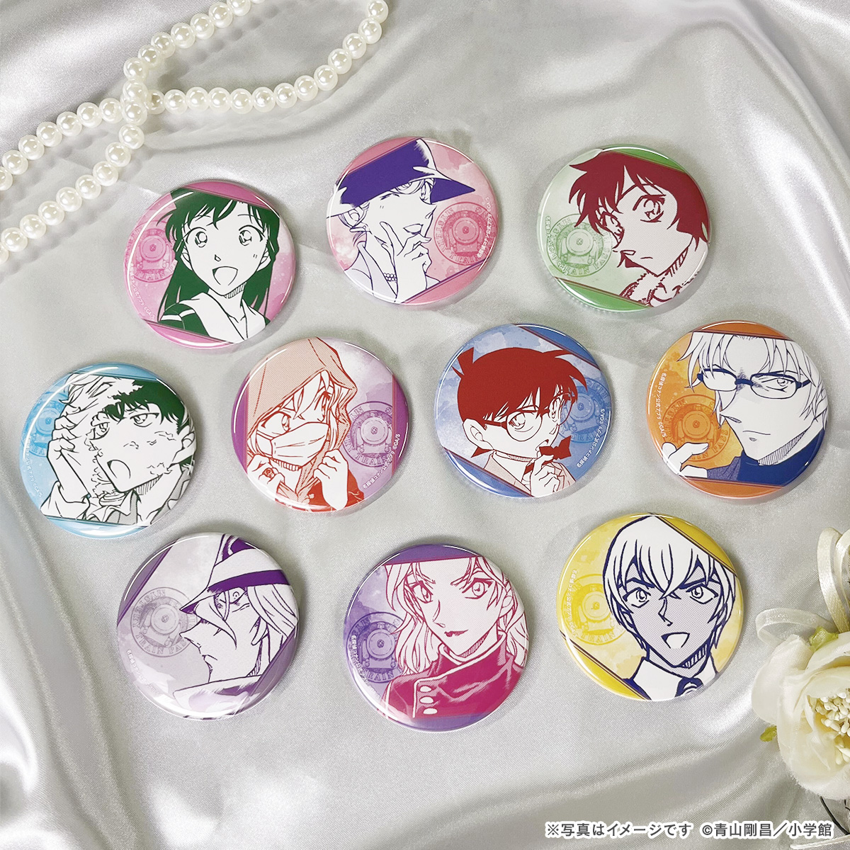 実物写真を公開📸 「名探偵コナン公式アプリ 缶バッジ ミステリー