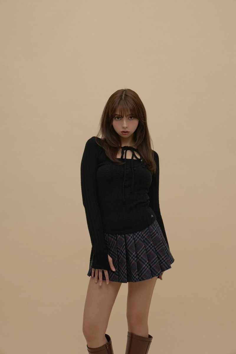 Nini ribbon tops color pink/black ¥11000-tax in 凹凸のある表面感が