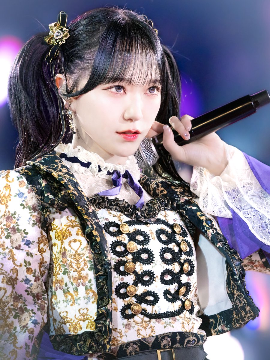 2025.12.23 ＝LOVE 8th ANNIVERSARY PREMIUM TOUR 大阪赤く塗った