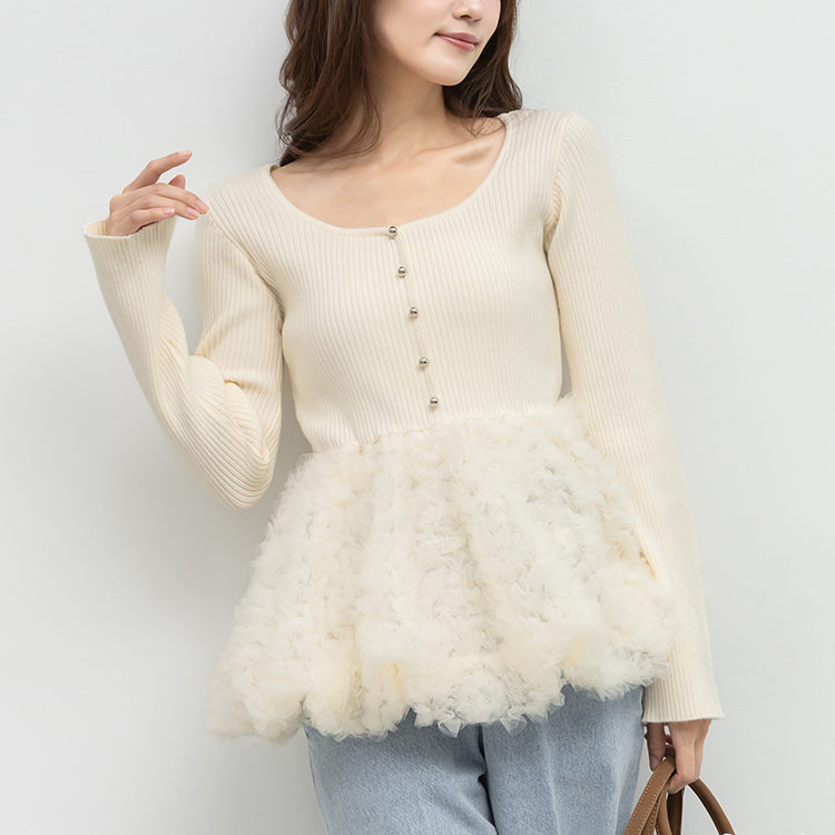 ✨先行予約人気No.1アイテム✨ チュールの立体感が目を惹く、主役級