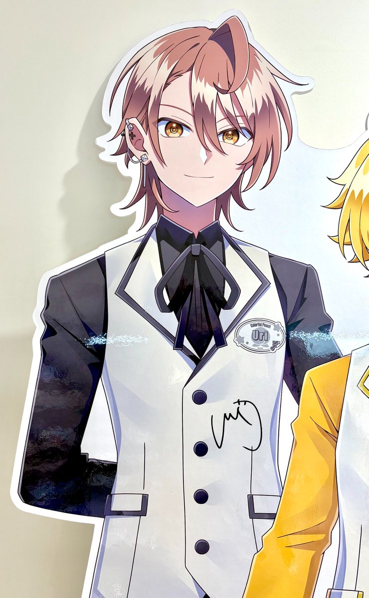 公式】ぴちショップ🌈🍑 🎂本日 #うり さんお誕生日🎂 🎊おめでとう