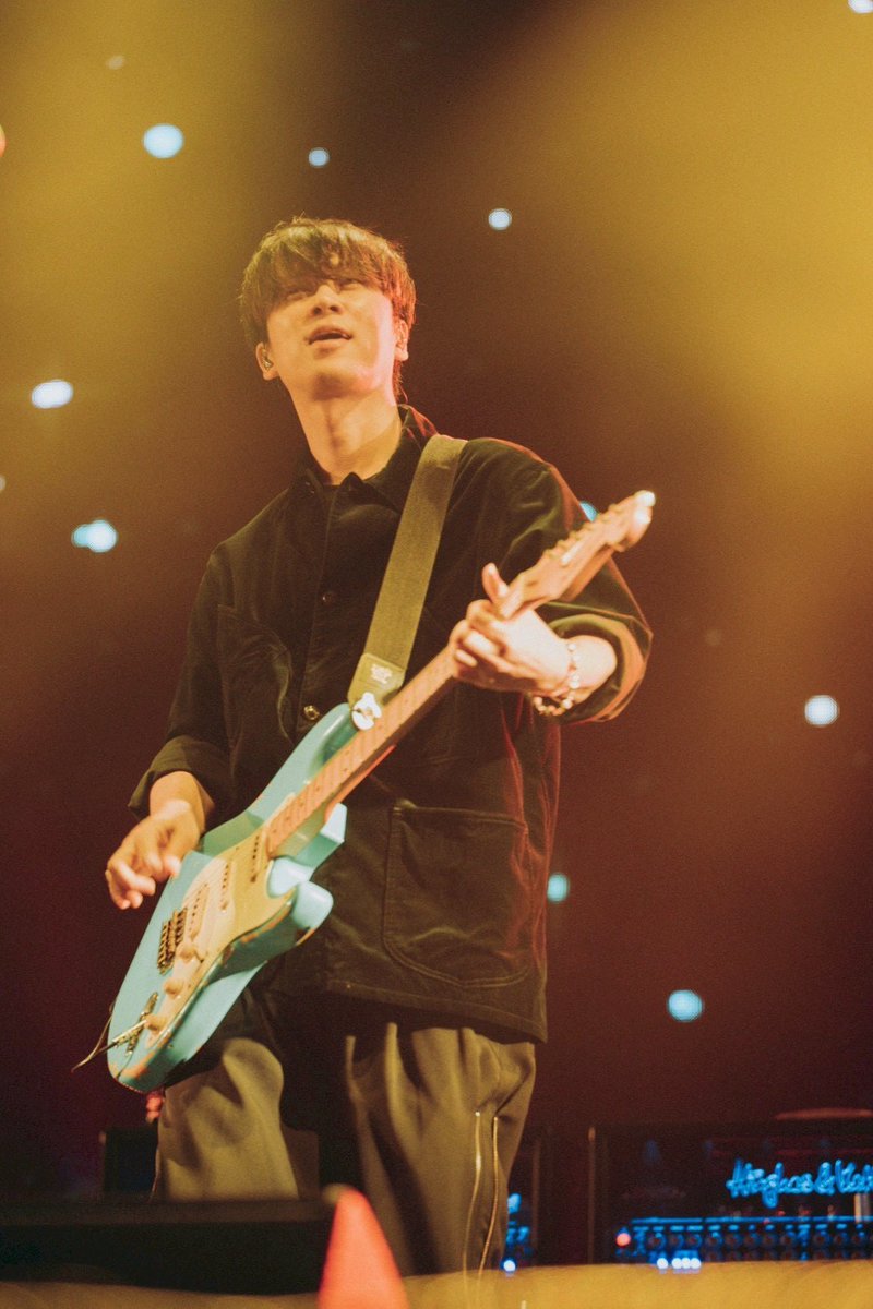 HAPPY BIRTHDAY HIRO!!Guitarの増川弘明が46歳の誕生日を迎えました。