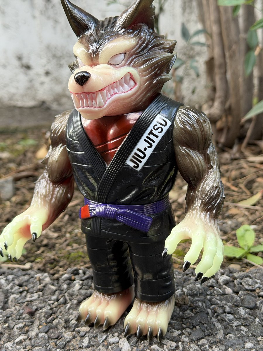 お久しぶりのアニマル柔術ファイターズ。フェンリルと関節技のロック