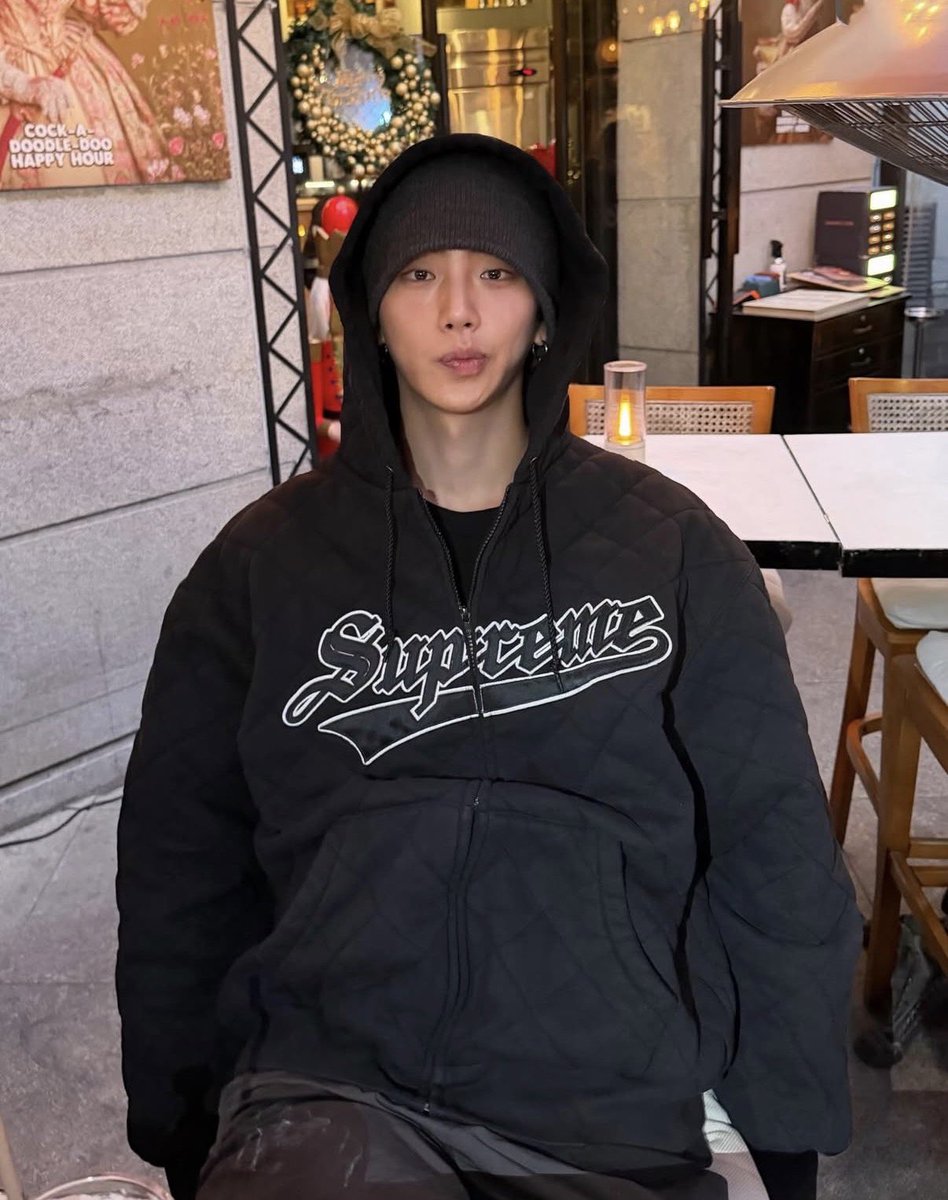 Supremeのキルティングパーカー、超隠れ名作。ロゴデザインはもちろん