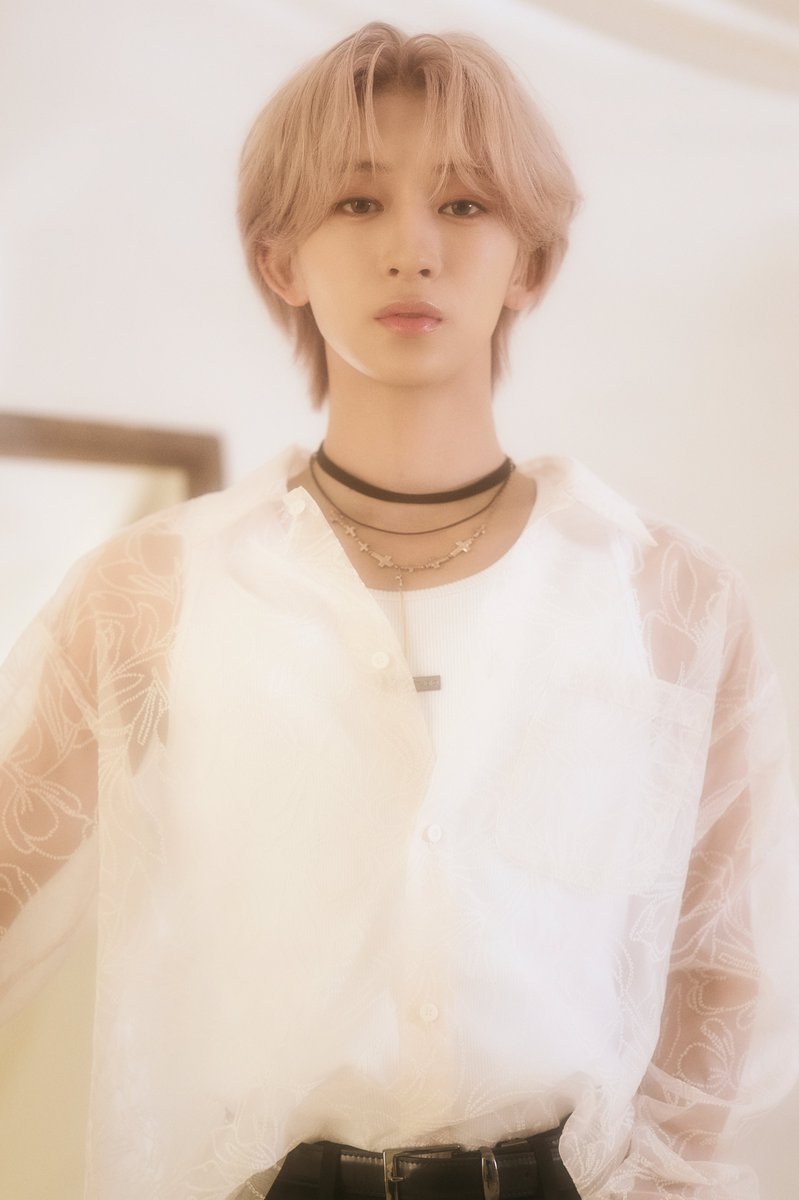 NAOYA タワレコ MAZZEL パネル