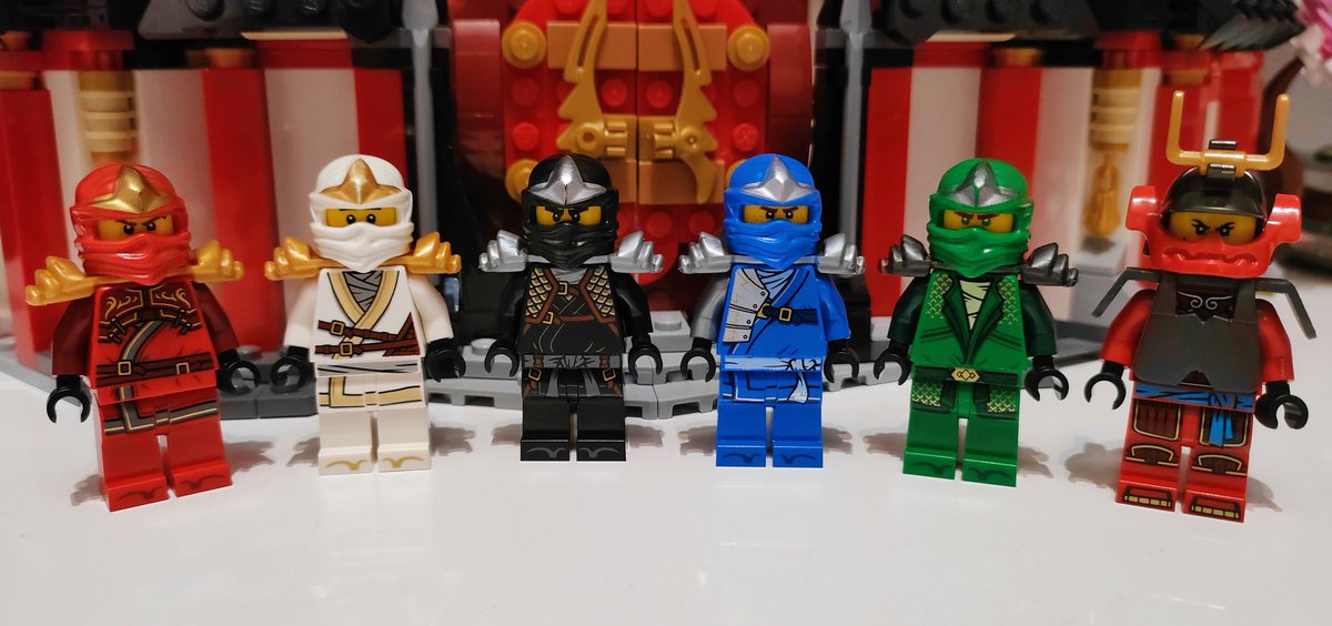 Also here's the Legacy ZX suits with their correct coloured masks