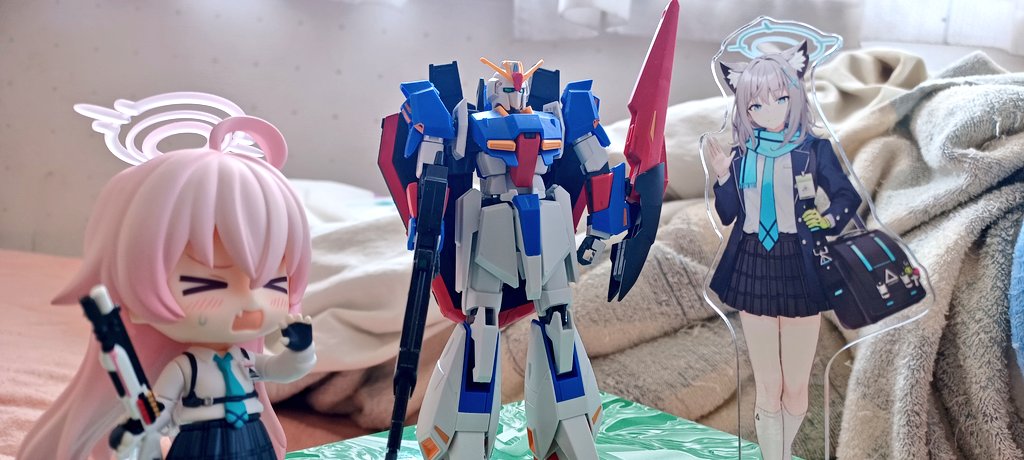 シロコ「ん、銀行を襲う」セリカ「ちょっとシロコ先輩❗また銀行強盗