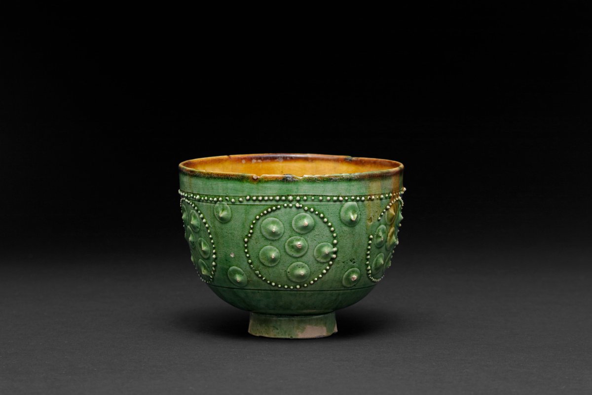 主な作品を紹介✨／ 緑褐釉貼花連珠文碗（りょくかつゆうちょうかれん
