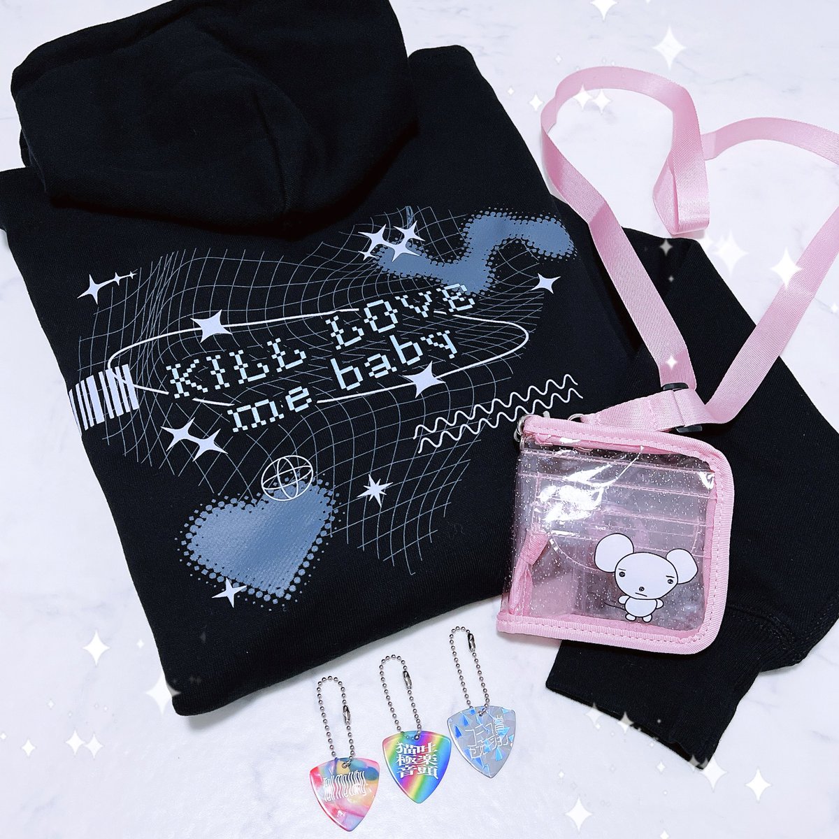 anoグッズ届いたーꉂꉂo^> ̫ <^o ࣪ ˖ ⭑ KILL LOVEパーカー文字