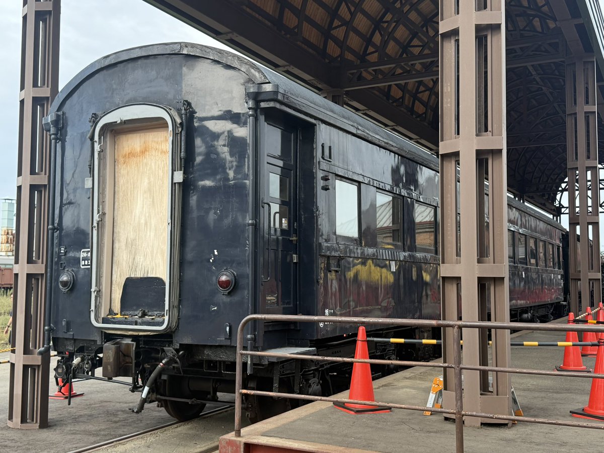 鉄道部品 車輌型式プレート オハフ 46 15 五稜郭工場 昭和62年 鉄道