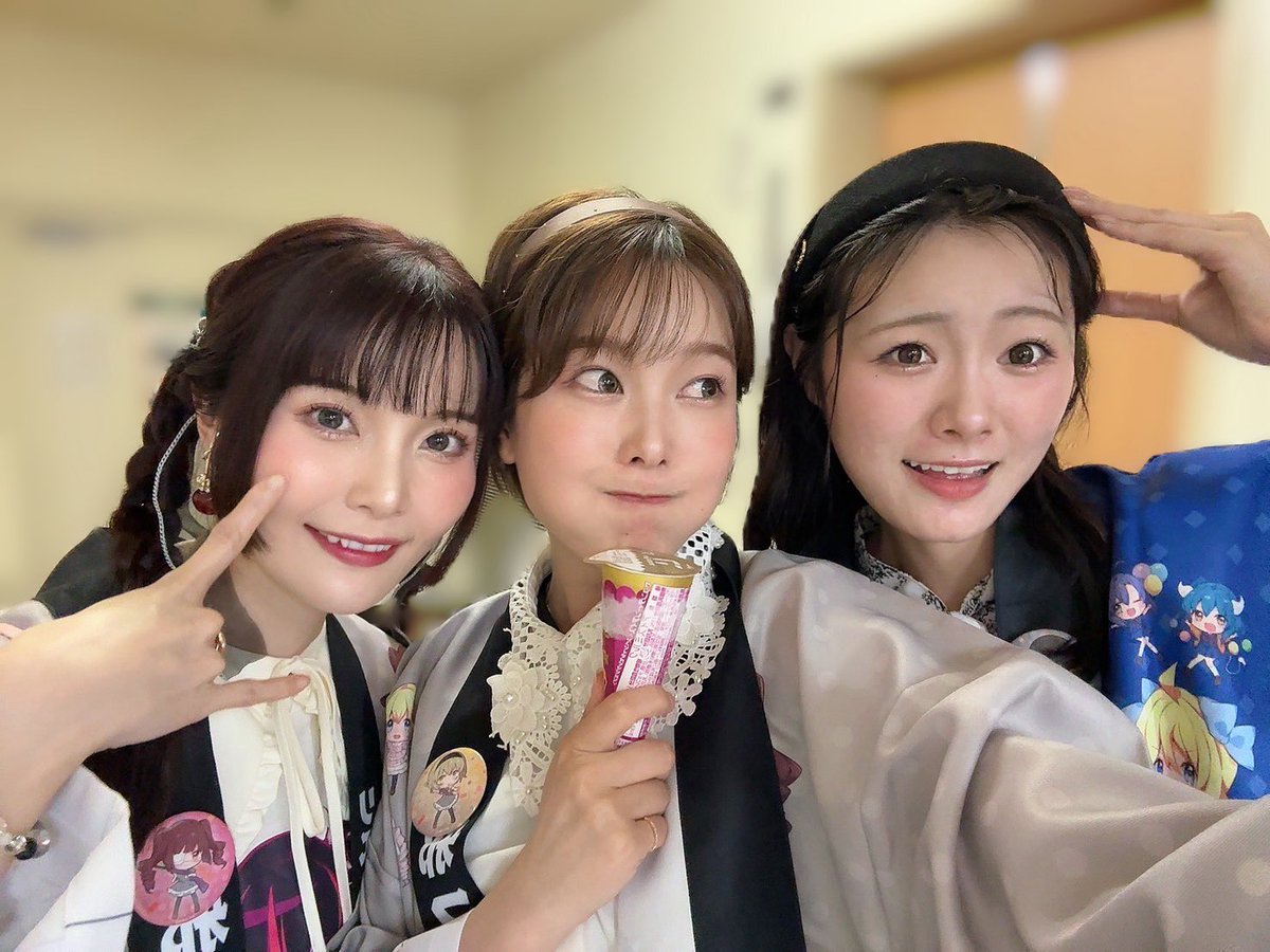 邪神ドロップキック 直筆サイン 色紙 長谷川玲奈 アトレ 邪神ちゃん」3