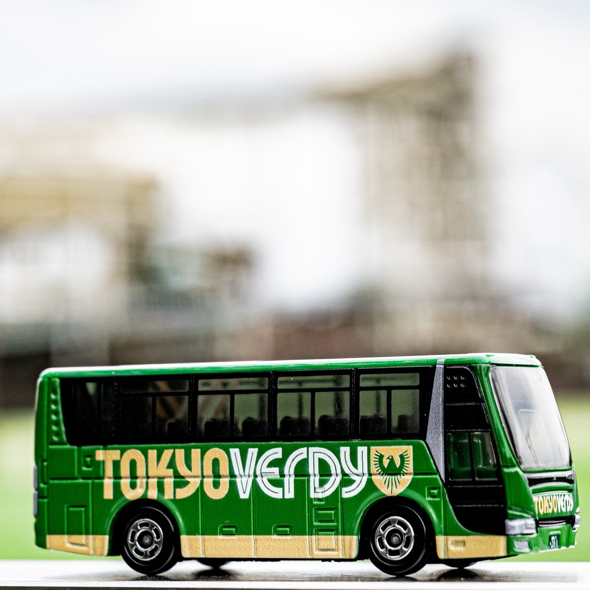 トミカ『東京ヴェルディ チームバス』 本日より販売開始