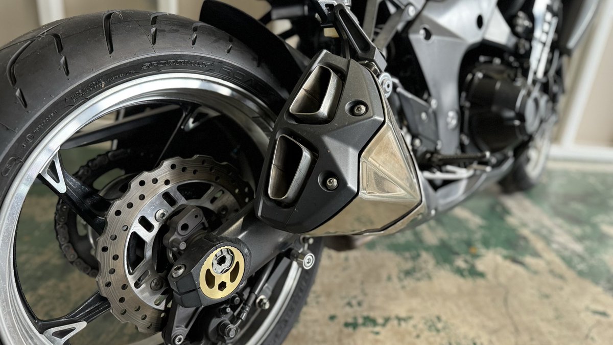 カワサキ Z1000 ZX-9Rベースの953ccエンジンから新設計の1,043cc