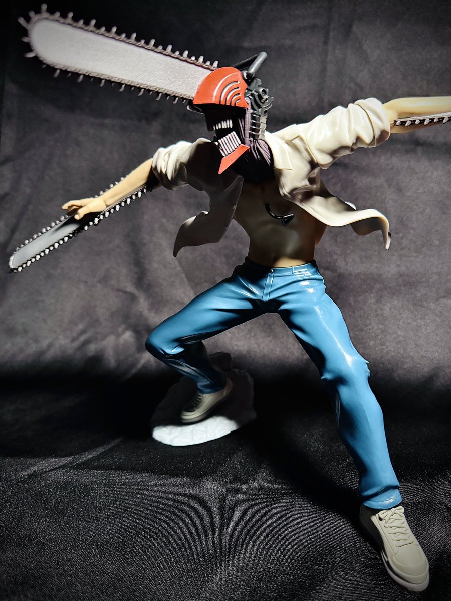 明日より、ただいま絶賛映画公開中の🎞️ 劇場版『チェンソーマン レゼ