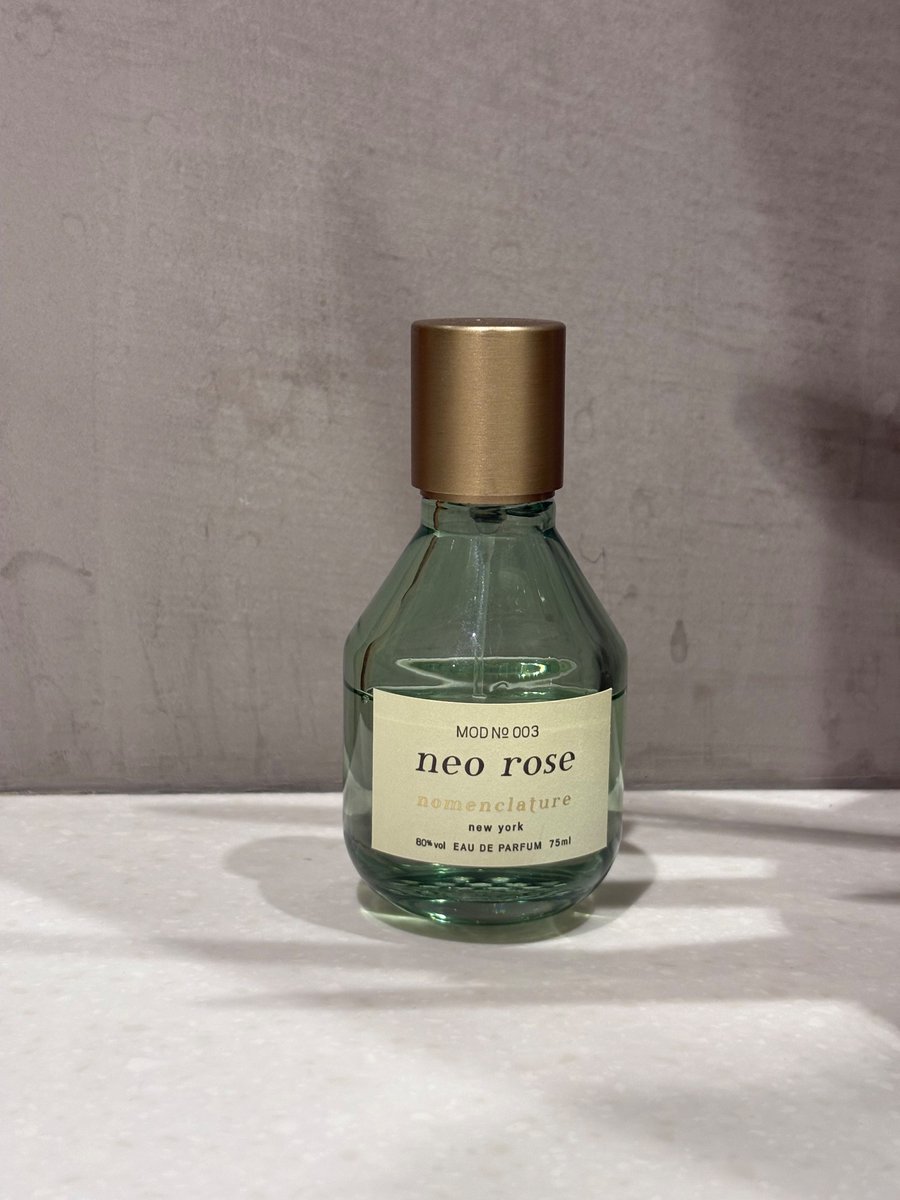 Nomenclature｜ネオ ローズ 奥行きがあるパチョリ。 透明感のある