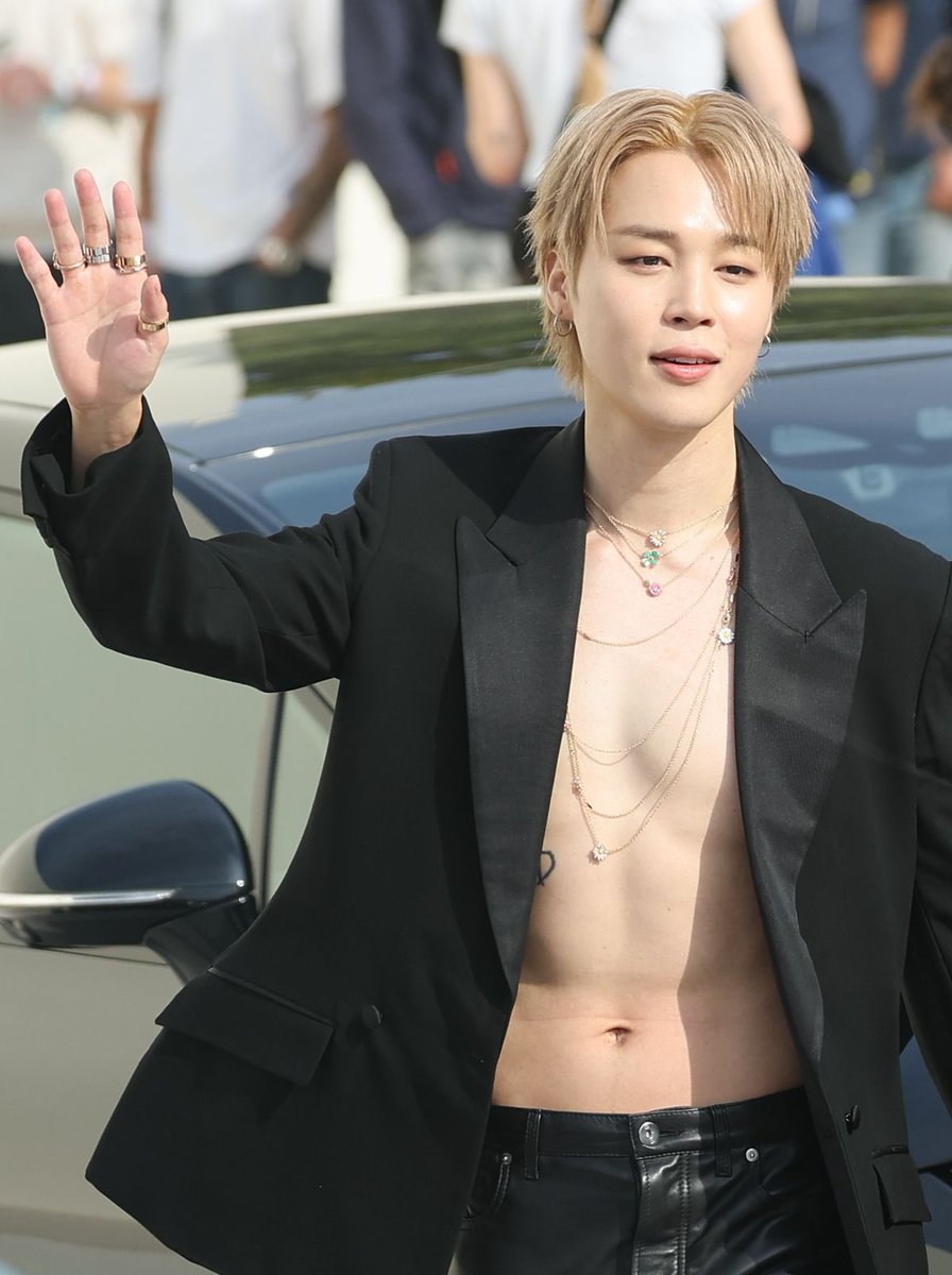 G2OUjQXa4AAjsMA.jpg?format=jpg