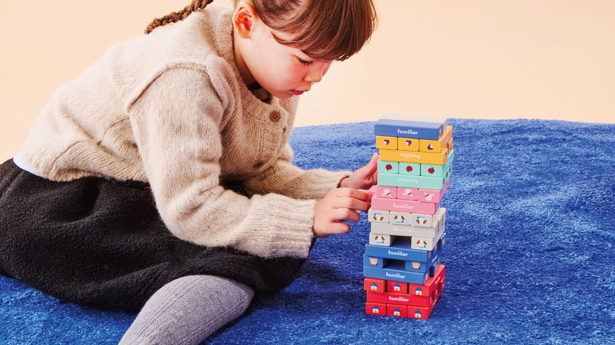 期間中、対象金額55,000円（税込）以上お買い上げの方にノベルティを