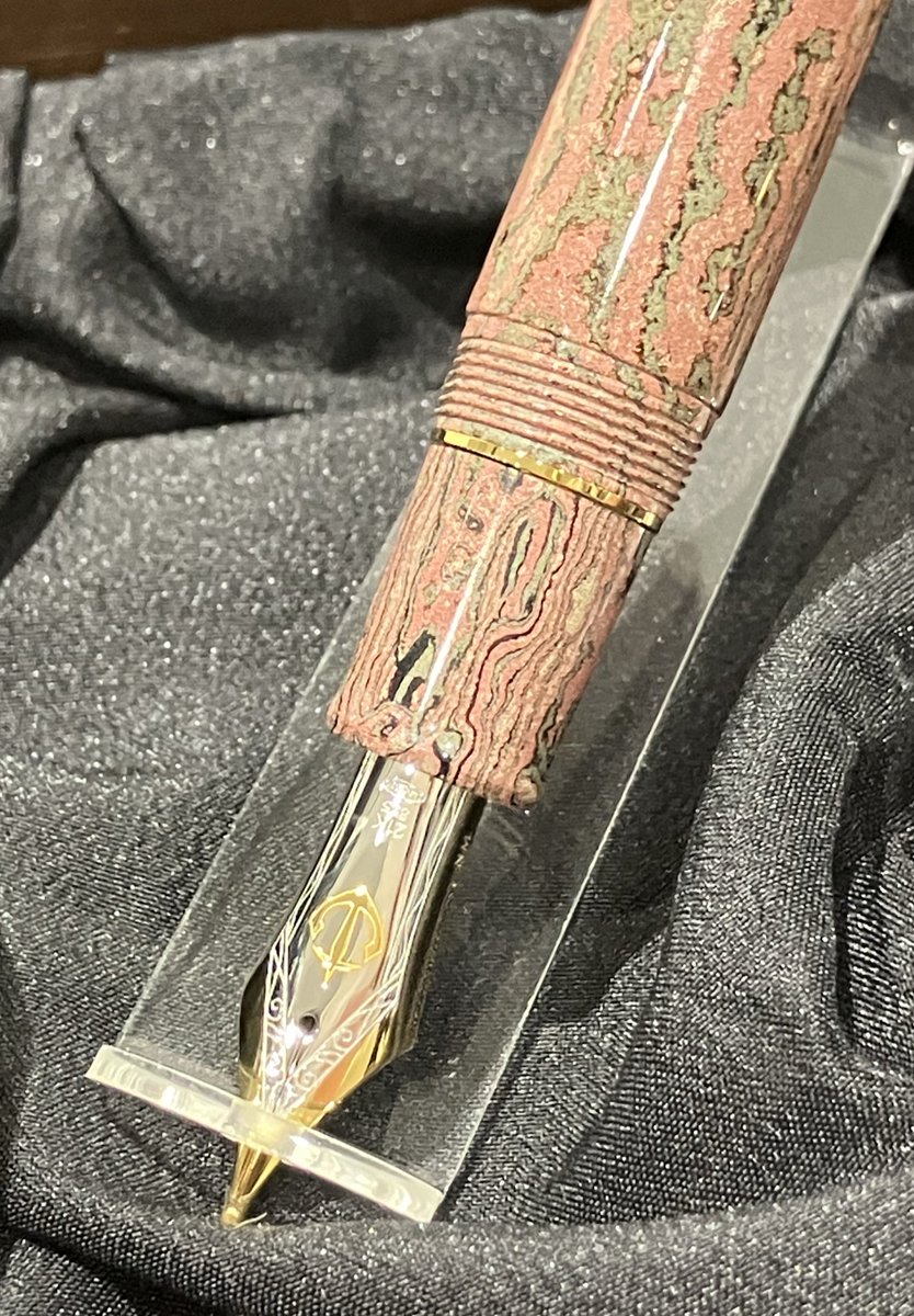 4階万年筆】#セーラー万年筆 より #長刀研ぎエボナイト万年筆 の2025年