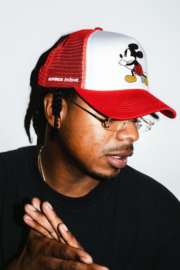 Supreme / Number(n)ine ※ナンバーナインが発表 ナンバーナインが2000